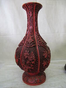 中国 花瓶 漆器 堆朱 漆雕 彫刻細工 花柄　壺　花瓶　中古現状品