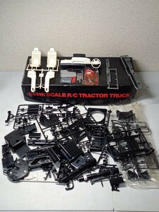 ラジコンパーツ 手付品 タミヤ 1/14 R/C TRACTOR TRUCK トレーラートラック 商品名不明 現状品 パーツ取り