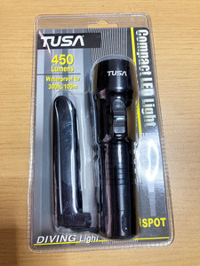 【新品未使用品】ダイビング 水中ライト TUSA TL0002 コンパクトLEDライト