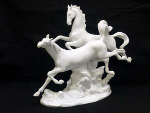 リヤドロ LLADRO 駆ける馬 2頭の馬 白馬