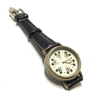 【レトロ希少品、電池&ベルト交換済み】セイコー アルバ SEIKO ALBA ミッキーマウス フェイス 腕時計 キャラクターウォッチ