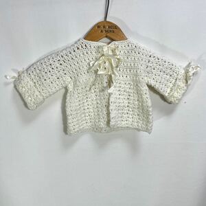 ■ Cute!! 赤ちゃん用 リボン付き 手編み？ アクリル ハンドニット セーター カーディガン ホワイト ■