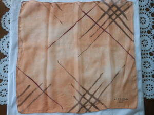 BURBERRY LONDON 2000 バーバリー（イギリス）プチスカーフ　透き通ったオレンジ系　４６cm×４２cm