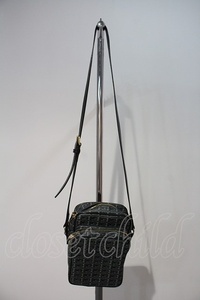 Q-pot. / Chocolate Shoulder Bag 黒 I-23-10-31-086-QP-BG-HD-ZI