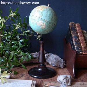 【今は無き王国を見つける愉しみ】ドイツ アンティーク 地球儀 マホガニー 木製台座◆Antique World Globe with Mahogany Stand◆