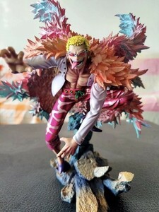 【新品・在庫処分】 ワンピース ONE PIECE フィギュア ドンキホーテドフラミンゴ JOKER 元王下七武海 アニメモデル 31.5cm 7213