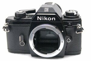 Nikon ニコン 人気の高級一眼レフカメラ EM ボディ 希少な作動品 （腐食無し）