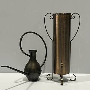 【中古品】純銅製 水差し ジョーロ/アンティークな寸胴花器 花筒 花器