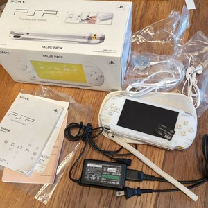 PSP バリューパック VALUE PACK セラミックホワイト PSP-1000 KCW本体 プレイステーションポータブル 説明書 メモリースティック ジャンク