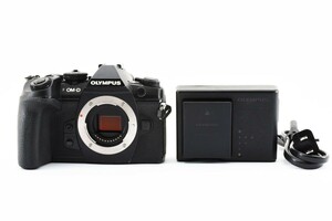 OLYMPUS デジタルミラーレス一眼カメラ OM-D E-M1 Mark Ⅱ ボディ バッテリー 充電器付属 オリンパス マーク2