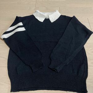 i.S イッセイミヤケ　セーター　黒　襟とラインは生成　綿麻　新品ですが白い部分にシミがあり　香港製　サイズ9