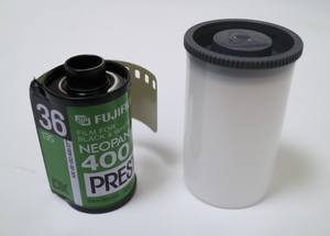 FUJIFILM フジフィルム　モノクロ　白黒　ネガフィルム　NEOPAN400 PRESTO 期限切れ品