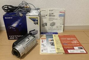 【1円スタート】SONY●ソニー●デジタルビデオカメラレコーダー●DCR-SR100●HDD●NTSC●ハンディカム●30GB●箱/取説●2006年製●シルバー