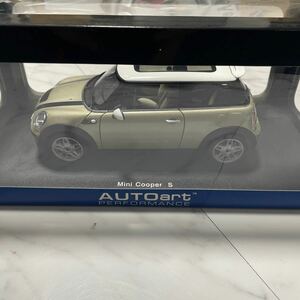 《箱付き》【1/18スケール】Mini Cooper S AUTOart ミニカー 模型 コレクション放出 BMW ミニ クーパー ベージュ 2006 75007