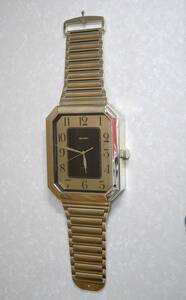 SHARP 腕時計型掛け時計 掛け時計 時計 金 ゴールド シャープ 稼働品 電池付属