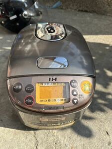 ZOJIRUSHI IH炊飯ジャー NP-GH05 18年製★動作品