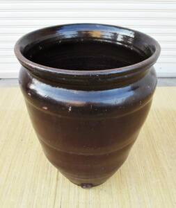 【　直接引取り限定　】大水瓶　大壺　陶器　排水付き　水がめ　置物　茶道具　茶壺　骨董品　時代物　メダカ鉢　金魚鉢　古民家　レトロ