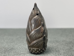 銀工芸品 根付？ 筍 タケノコ STERLING950 銀製小物 重さ約7.3g 大きさ約38.6mm×18.5mm×16.8mm USED品