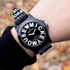 大人ブラック ミッキー スワロフスキー 腕時計 ディズニー ミッキー生誕90周年 超軽量設計 カジュアリー お洒落 シンプル 防水 プレゼント