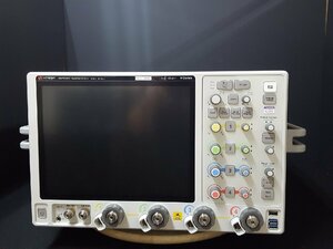 [NBC] Keysight DSAV334A Infiniium Vシリーズ オシロスコープ 33GHz, 4ch, 80GSa/s, Opt. 800 805 809, Win10 (中古 0114)