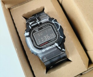 新品 未使用 カシオ Gショック CASIO G-SHOCK デジタル ブラック 腕時計 DW-5000SS-1JR 