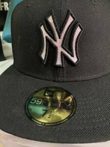 送料込 即発送 7 1/2 new era New York Yankeesニューエラ 59FIFTY ニューヨークヤンキースWorld Series2000 海外custom仕様 pink FAM