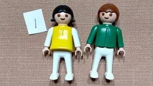 １ ヴィンテージ PLAYMOBIL プレイモービル フィギュア ミニフィグ 人形 1981 geobra 男の子と女の子（5㎝）2体セット