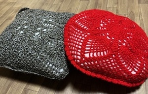 手編みクッション/2個で/毛糸/ハンドメイド/未使用品
