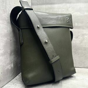 1円■現行モデル■ LOEWE ロエベ メンズ アナグラム ロゴ型押し ショルダーバッグ メッセンジャー サコッシュ レザー 本革 カーフ 斜めがけ