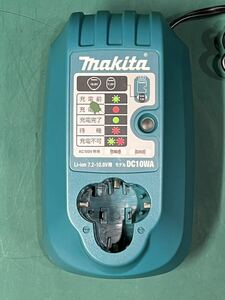 純正品　makita マキタ バッテリー充電器 DC10WA 通電のみ確認　(60s)