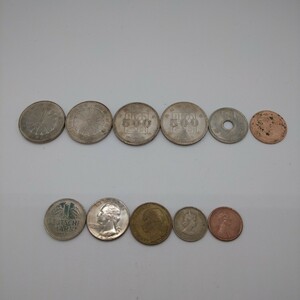 ★送料無料★ 古銭 国内外硬貨 記念硬貨 銀貨 銅貨　　１１枚　汚れ、劣化あり