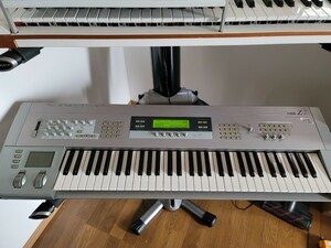 中古 Korg Z1EX 18ボイス仕様 オプションデジタル端子装備。フルオプションです。 簡易清掃後画像