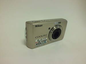 Nikon ニコン COOLPIX クールピクス S520 ジャンク品