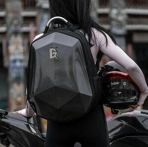 【送料無料】オートバイ用の防水バックパック,大容量のオートバイ用の多機能カーボンファイバーバッグ