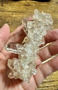 ■ 超透明！ハイクオリティ ピンク 水晶クラスターマニカラン産 天然石 原石 水晶 鉱物