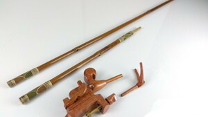 竹の竿掛けと大砲型万力のセット