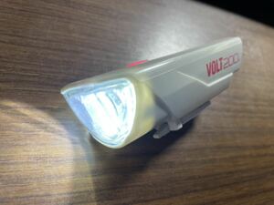 Cateye 200ルーメン LED充電式ヘッドライト VOLT200 HL-EL151 本体