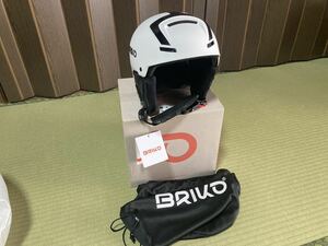 新品　スキーヘルメット　BRIKO FAITOMULI IMPACT 211213W