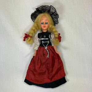 レトロ フランス 人形 黒赤ドレス 三つ編み【ビンテージ / アンティーク】 西洋 まばたき 瞬き ドール