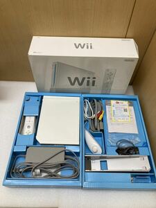 HY0376 任天堂　Nintendo　ニンテンドー　Wii　(白・シロ)　RVL-001　箱付き　通電確認済　現状品　0318