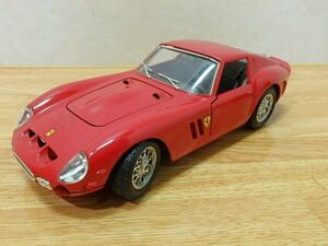 s006k　burago　フェラーリ250GTO　1962　1/24　ブラーゴ　ferrari　ミニカー　ダイキャスト　赤　made in italy　ミニカー