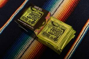 大量２０パック　アーニーボール ERNIE BALL 10-46 Regular Slinky 2221　エレキギター弦