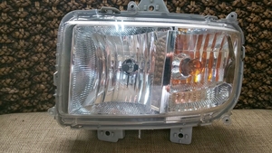 ★美品★　ダイハツ　ムーヴ　ムーヴカスタム　L175S　L185S　純正フォグランプ　左　バルブ付　☆DAIHATSU　MOVE　ムーブ　 P6778L