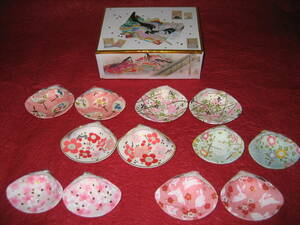 貝合わせと 貝箱 　はまぐり　 ６組１２枚 　お雛祭り 　花模様(桜、梅) 　うさぎ 
