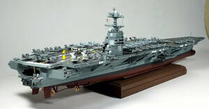 ●完成品・1/700・アメリカ海軍・最新鋭空母・CVN-78・ジェラルド・R・フォード級空母