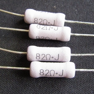 EK09 KOA 酸化金属皮膜 小形電力形抵抗器【MOS3C820J】82Ω±5% 3W 10本セット 未使用品