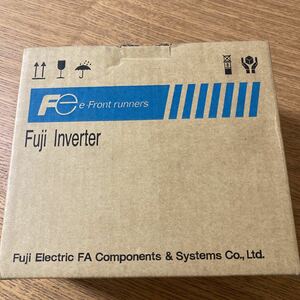 富士電機　インバーター　FVR0.4E11S-2