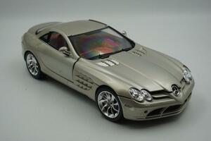 【完成品】タミヤ 1/24メルセデス・ベンツ SLR マクラーレン