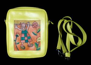 インドネシア・女性画家が細工を施した絵画風牛革製バッグ（黄）