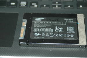SSD　５１２GB 　中古